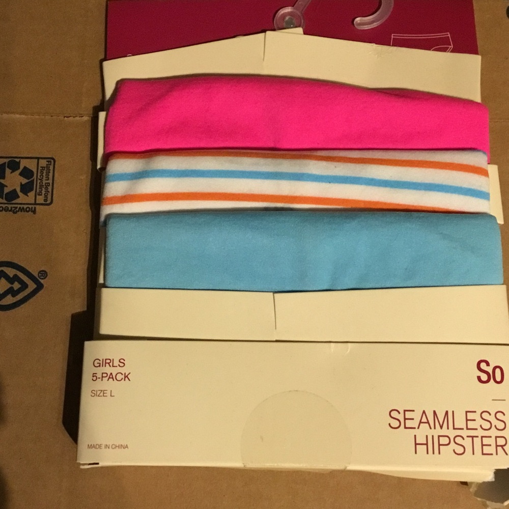 Girls Seamless Hipster 3 pack— Pink, Stripe, Blue